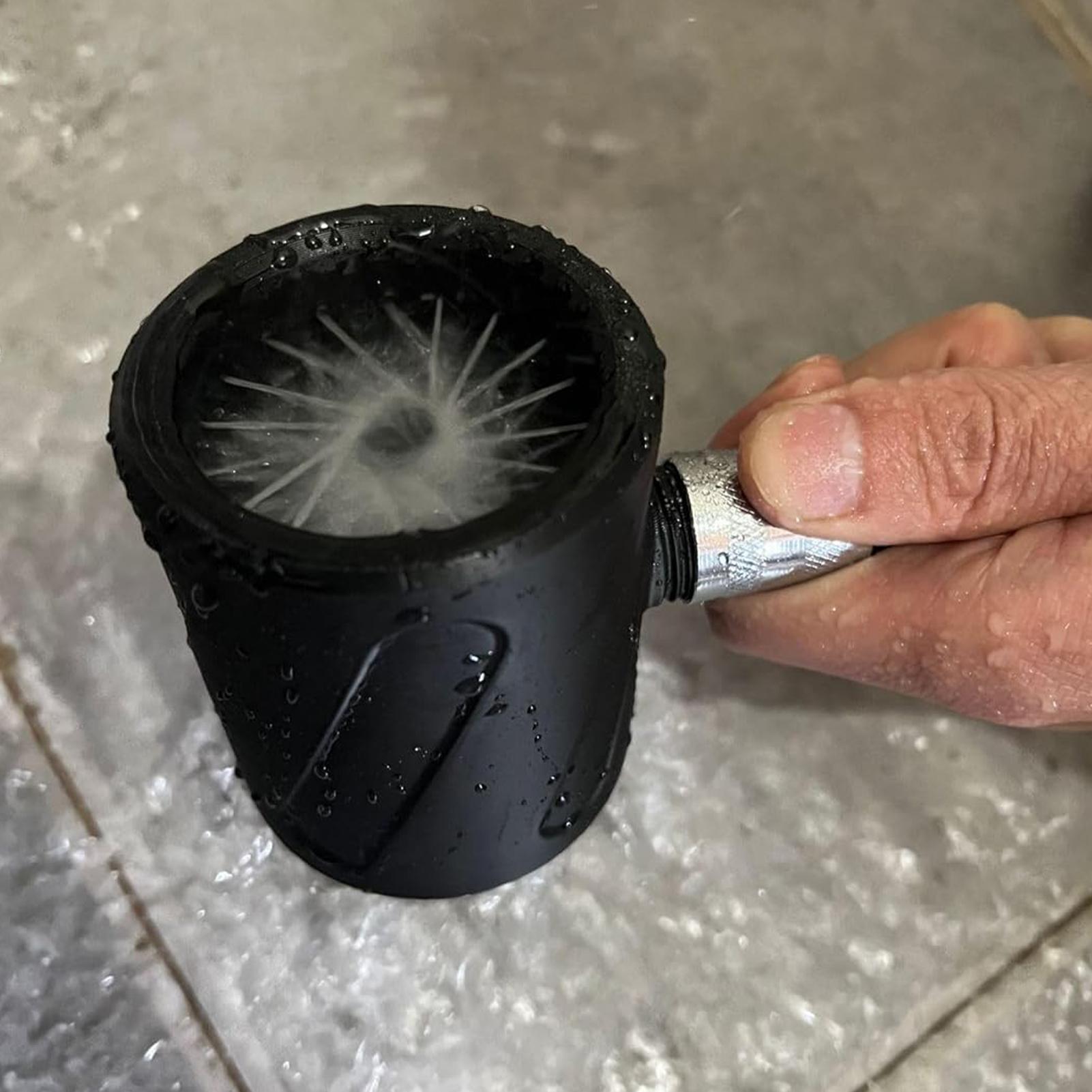 Bathroom Men Cleaning Shower H - Home And Bathroom avis et prix