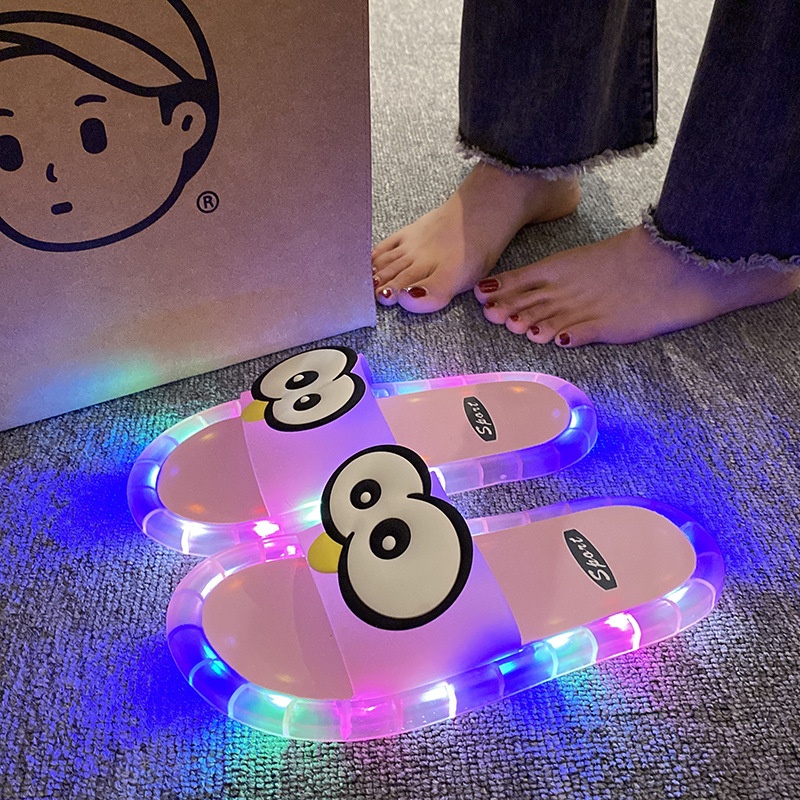Funny Big Eyes Luminous Slide  - Home And Bathroom avis et prix
